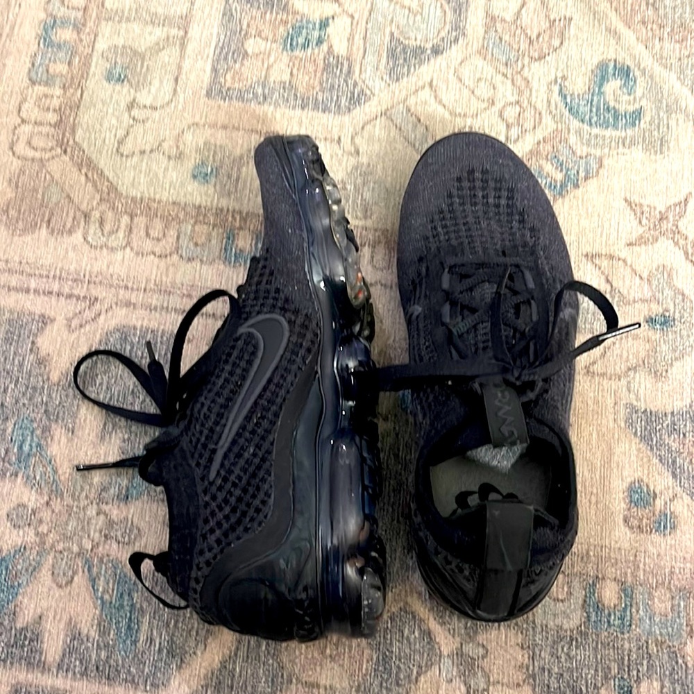 Nike vapor max flynits